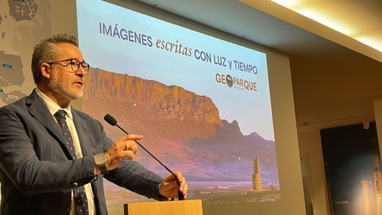 EXPO PARQUE DE LAS CIENCIAS 00005 750x422 - Inaugurada, en el Parque de las Ciencias de Granada, la exposición “Imágenes escritas con luz y tiempo: Geoparque de Granada - Geoparque de Granada